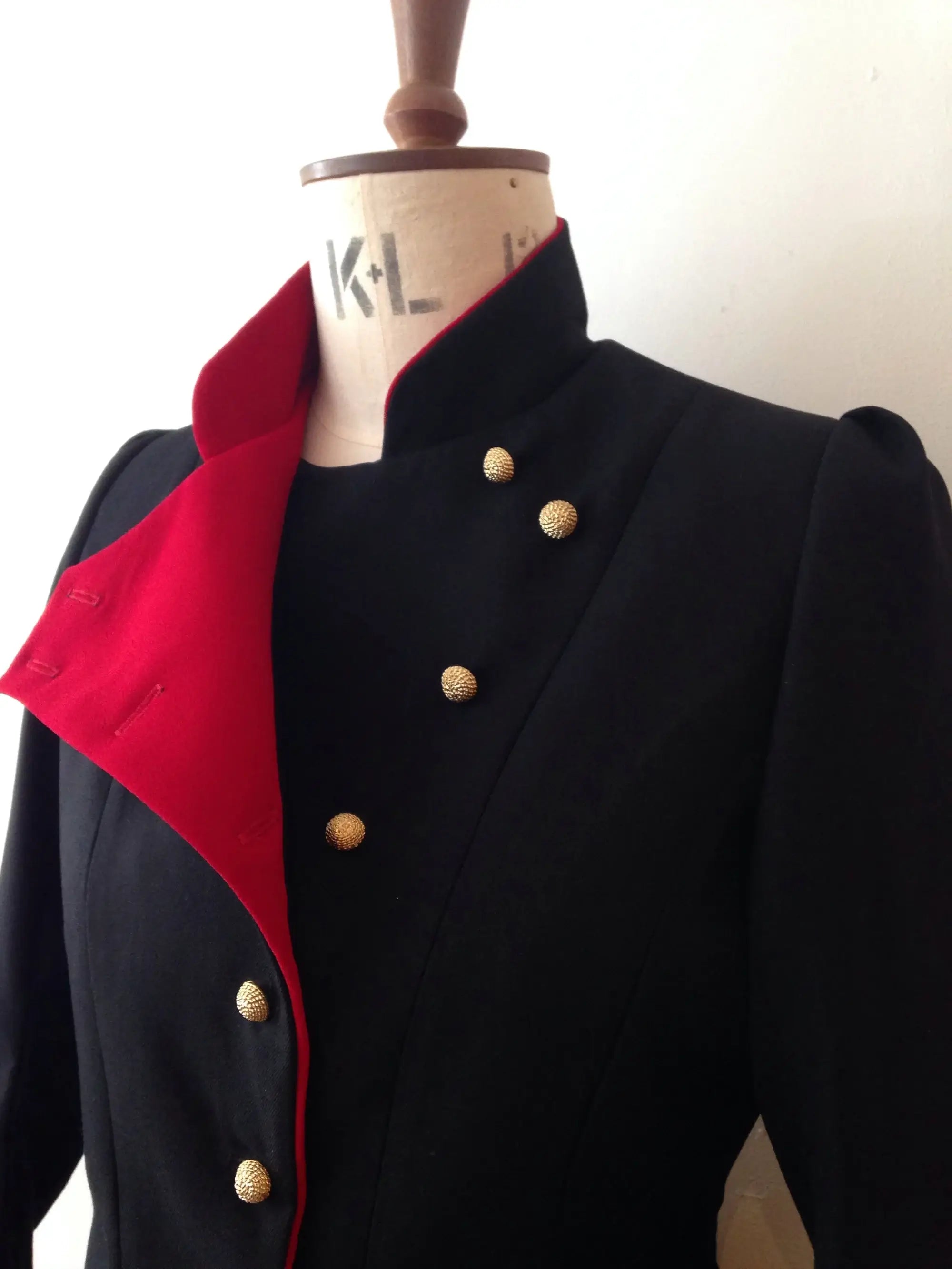 Zweifarbige Fechtjacke