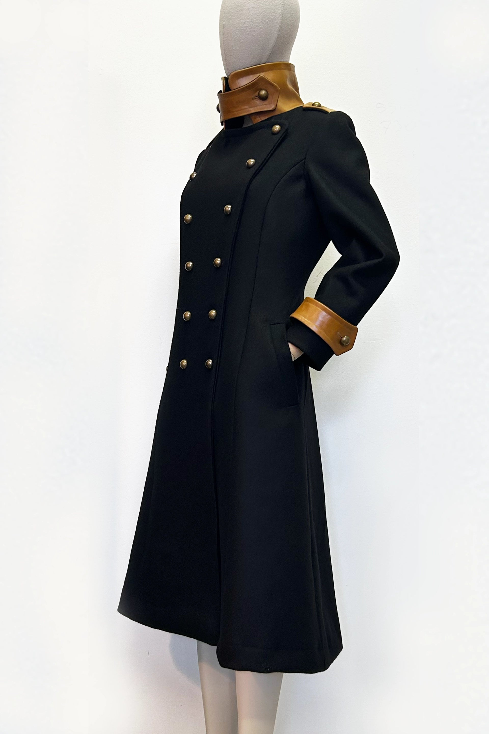 Melton-Woll- & Leder-Militärmantel