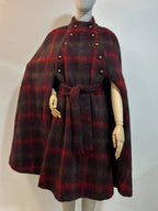 Mohair Stalker Cape im Karomuster
