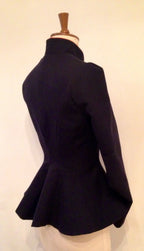 Fechtjacke mit Kontrastpaspel