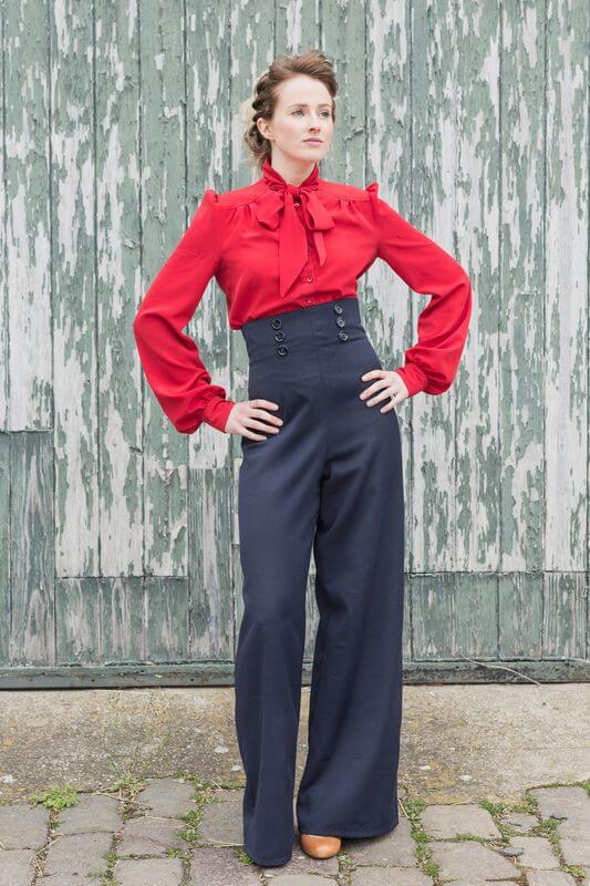 Taillierte High-Waist-Hose