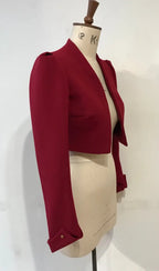 Matadorjacke mit geknöpften Manschetten