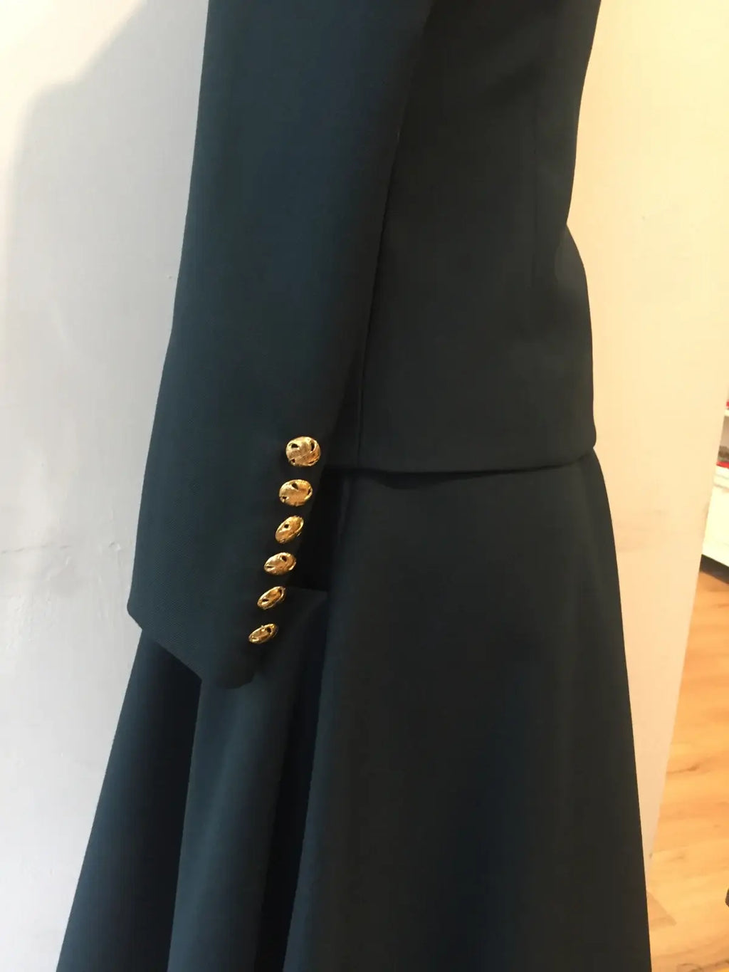 Zoe Jacke – Einreihiger, taillierter Blazer aus Wollmischgewebe