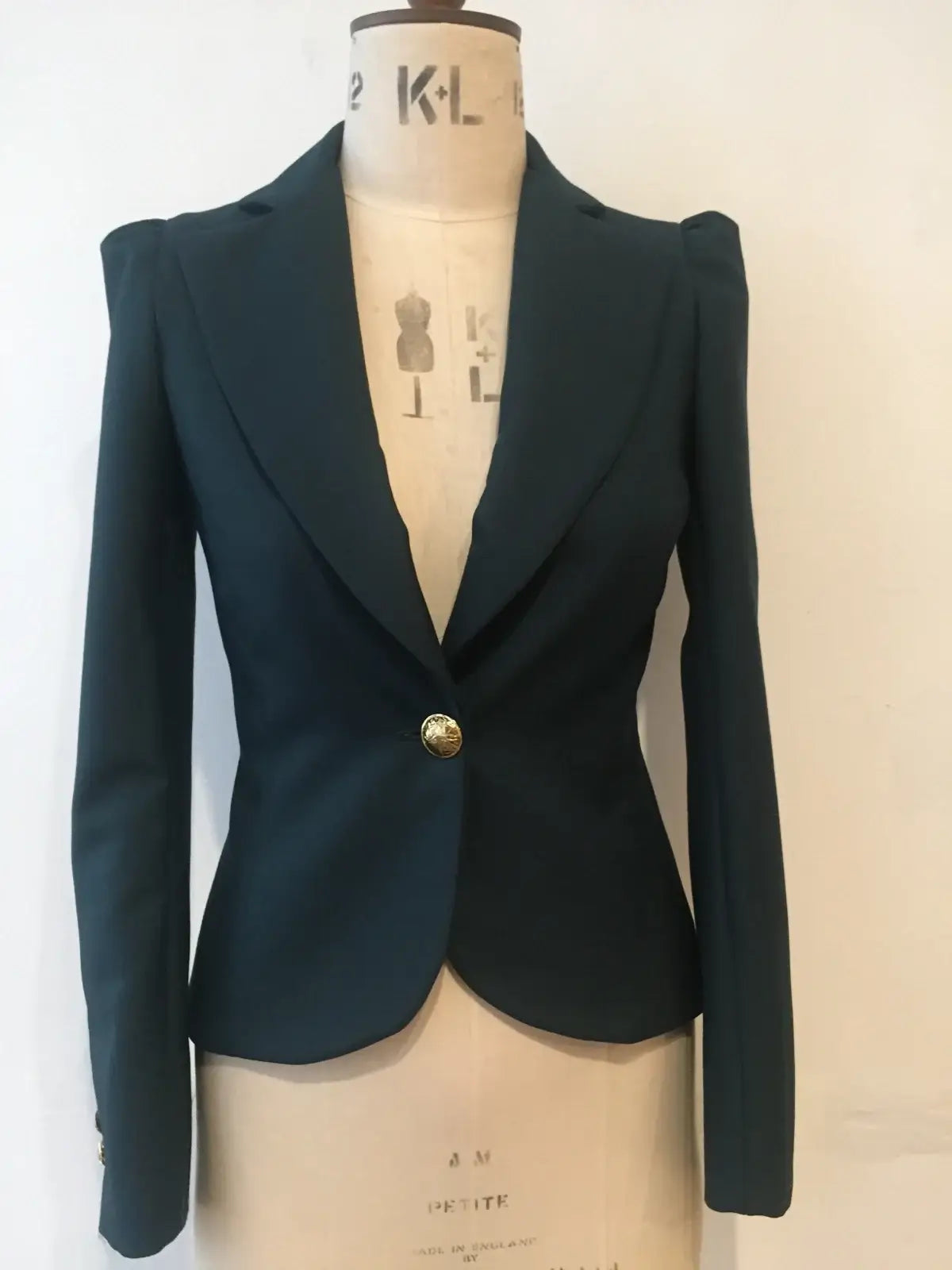 Zoe Jacke – Einreihiger, taillierter Blazer aus Wollmischgewebe