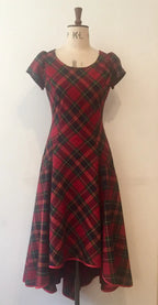 Tartan-Kleid Julia im schrägen Schnitt